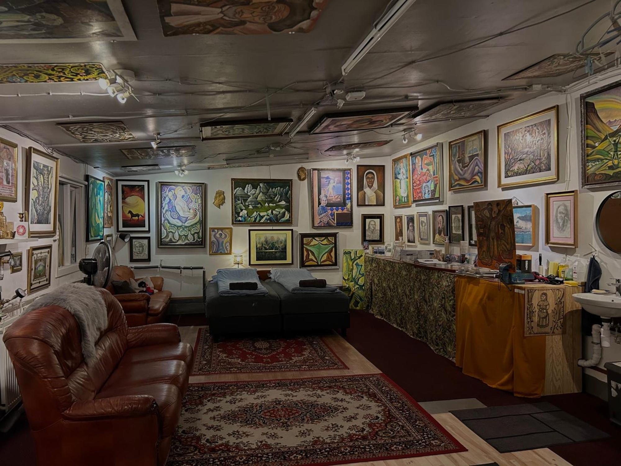 Brimarsbru Sleep Inn-Art Gallery Njarthvik Luaran gambar